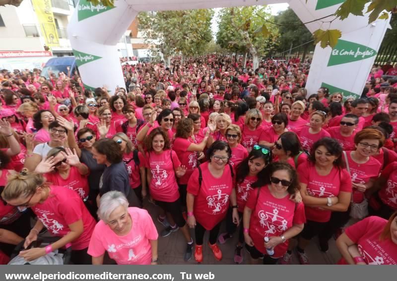 Marcha contra el cáncer de mama en Castellón