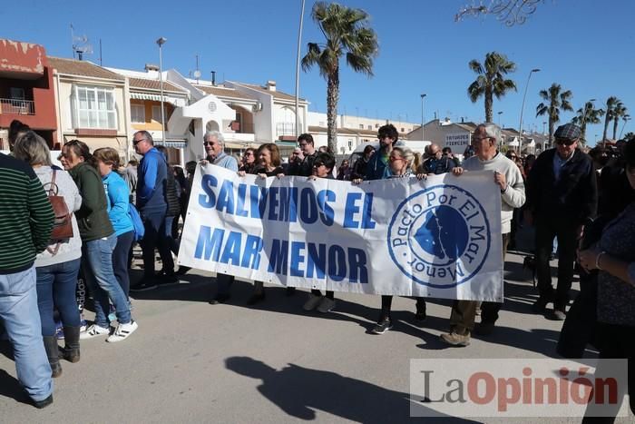 Los Alcázares se echa a la calle para exigir soluciones a las inundaciones