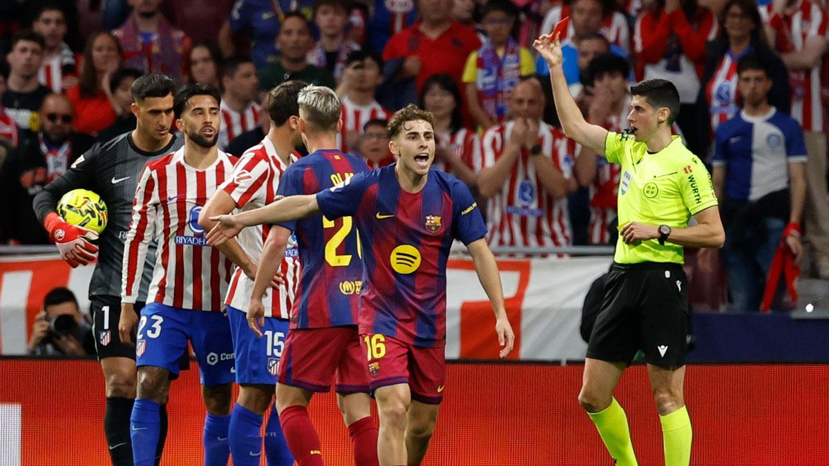 Nico González fue expulsado en el encuentro contra el FC Barcelona