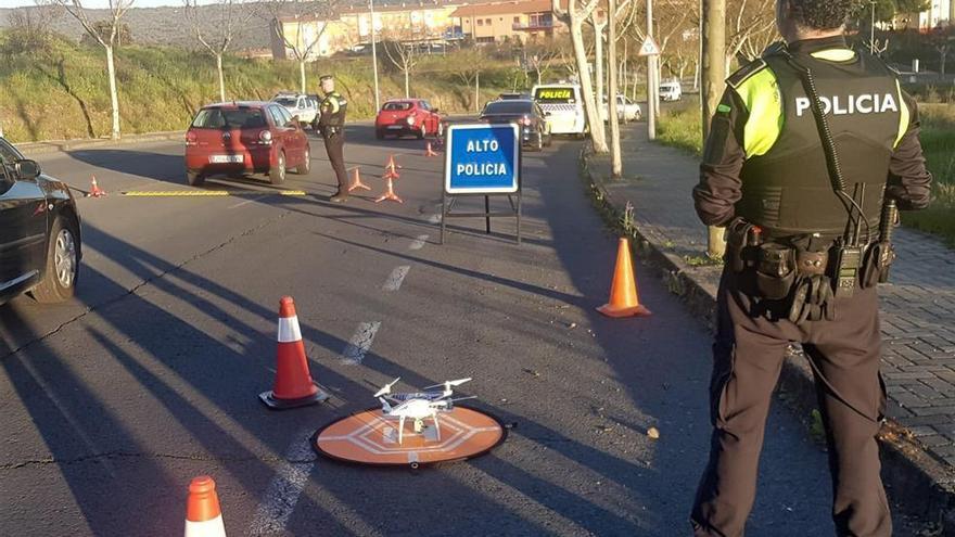 Investigan a un hombre tras darse a la fuga en un control policial en Villanueva de la Serena