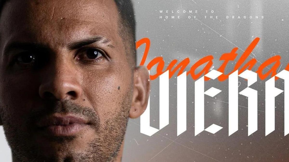 Jonathan Viera, en el gráfico ilustrativo de su presentación como jugador del Ratchaburi.