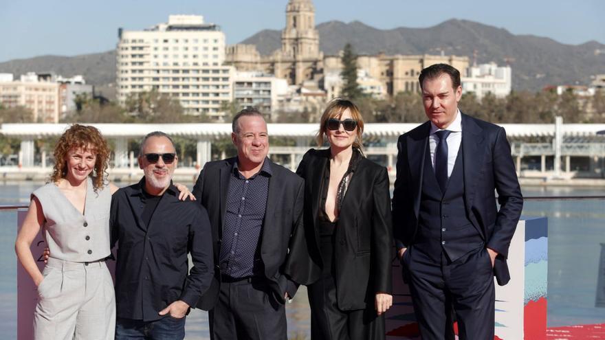 María Vázquez, Javier Gutiérrez, Enrique Otero, Nathalie Poza y José Ramón García.