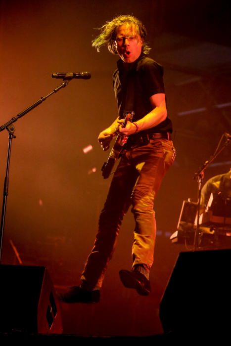 Una jornada de sábado de antología hace cumbre en la novena edición del Low Festival.