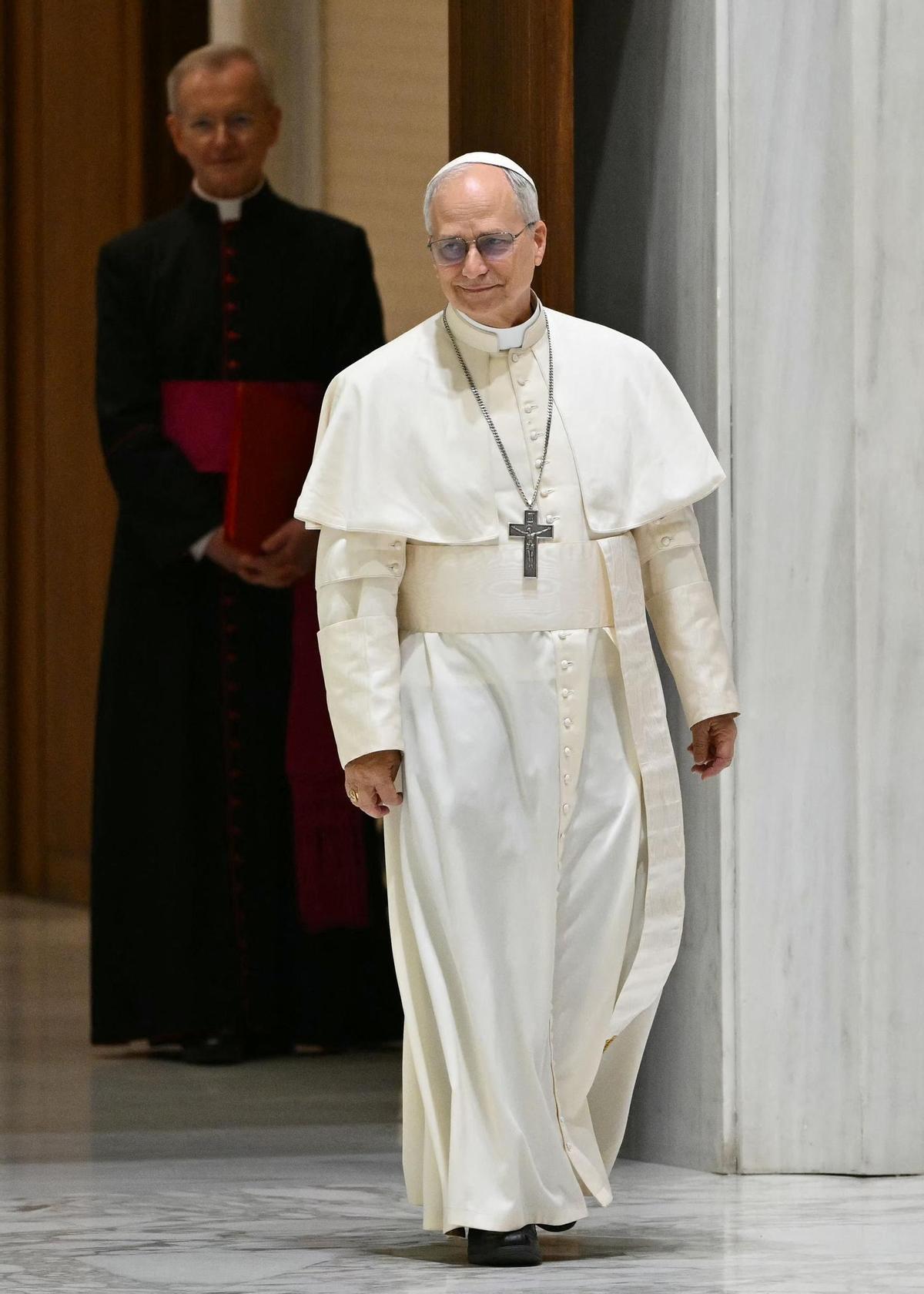 El papa León XIV se reúne con los periodistas en El Vaticano
