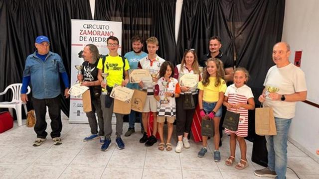 Ganadores del Torneo de Ajedrez de Moraleja del Vino. | CEDIDA