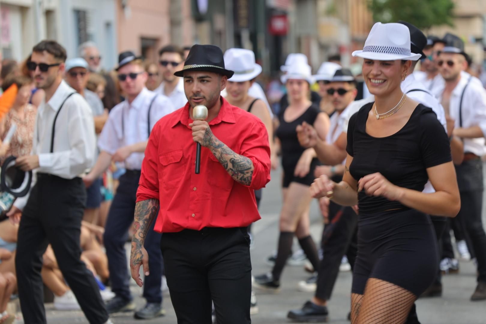 Galería | El Grau disfruta de su desfile de peñas