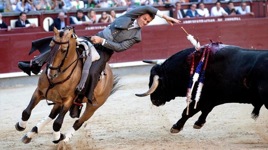 Una exhibición de Martín Burgos