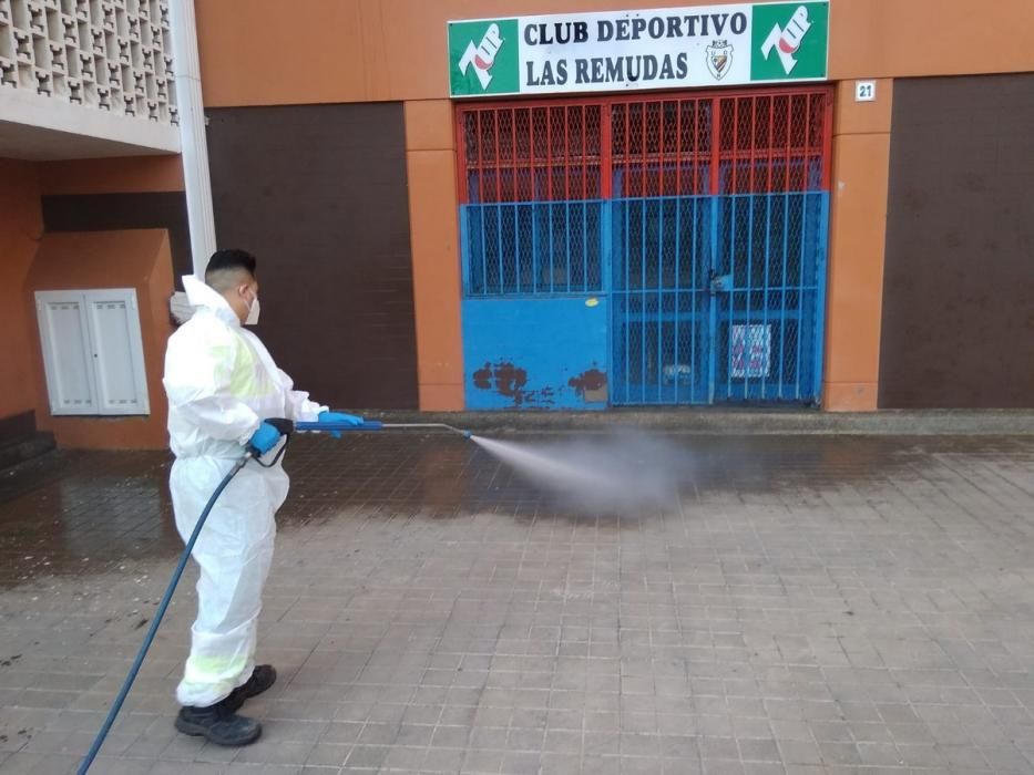 Labores de limpieza y desinfección en Telde.