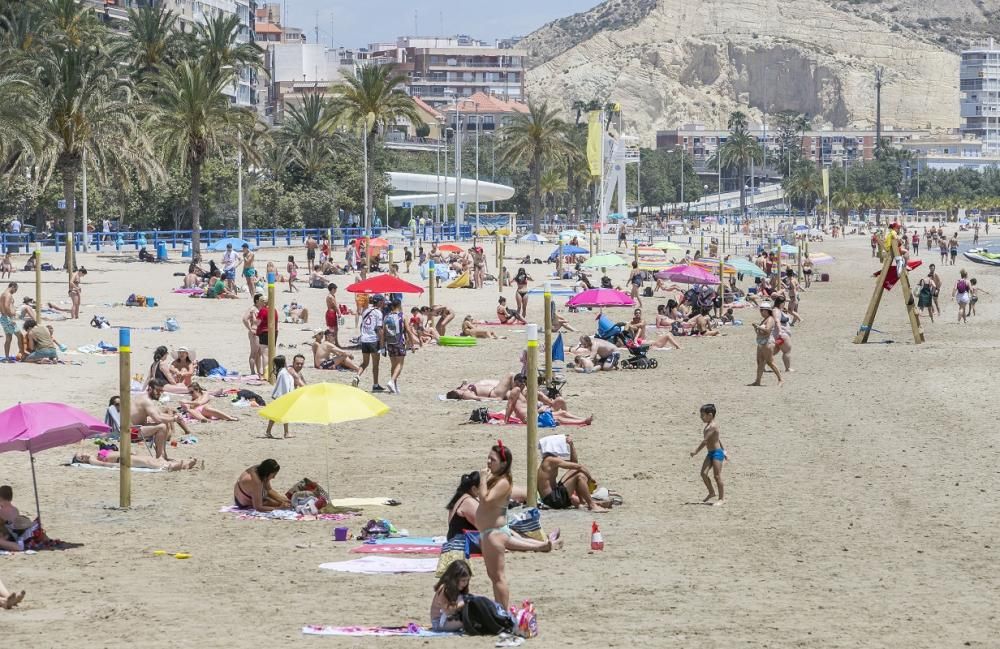 Primer fin de semana de playas abiertas al baño