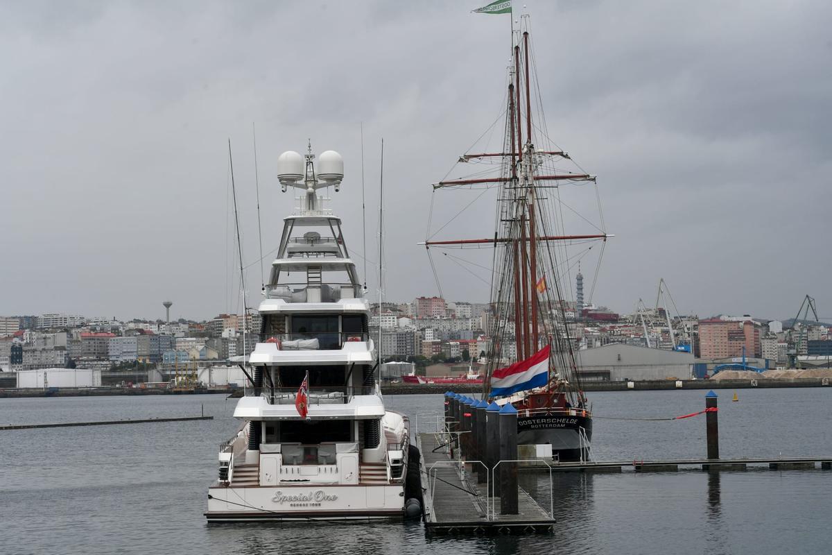 El yate Special One hace parada en A Coruña