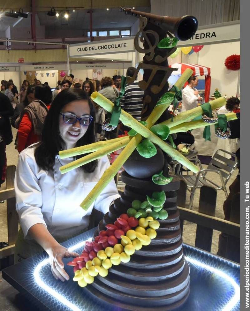 GALERÍA DE FOTOS -- Los castellonenses disfrutan del chocolate y la panadería artesana en Chococas