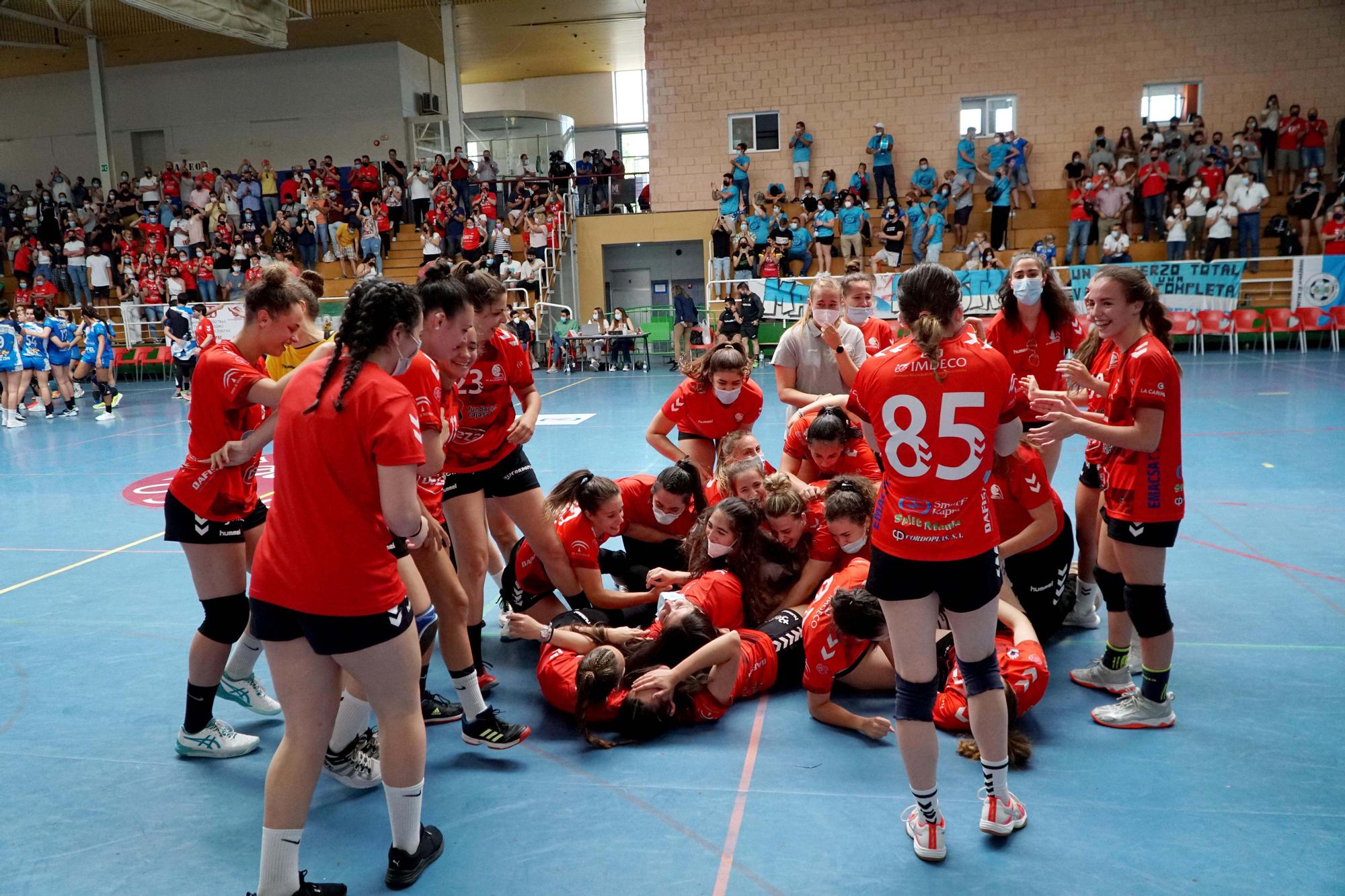 El Deza Córdoba BM da el salto a la Plata femenina de balonmano