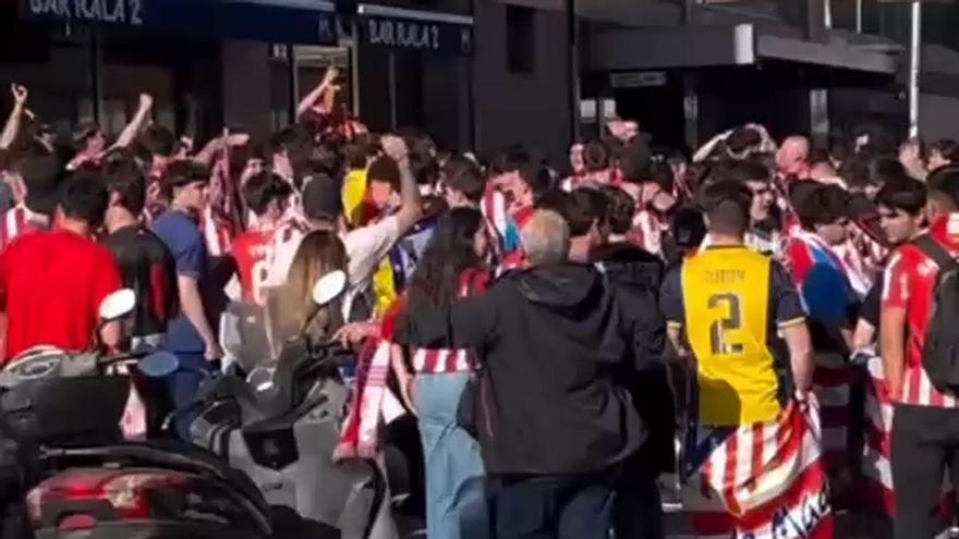 Cánticos de "Musulmán el que no bote" entre algunos aficionados del Atlético de Madrid