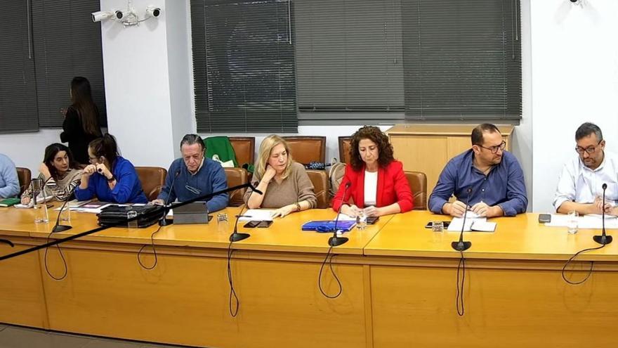 La bancada de los concejales del PP, durante el pleno.