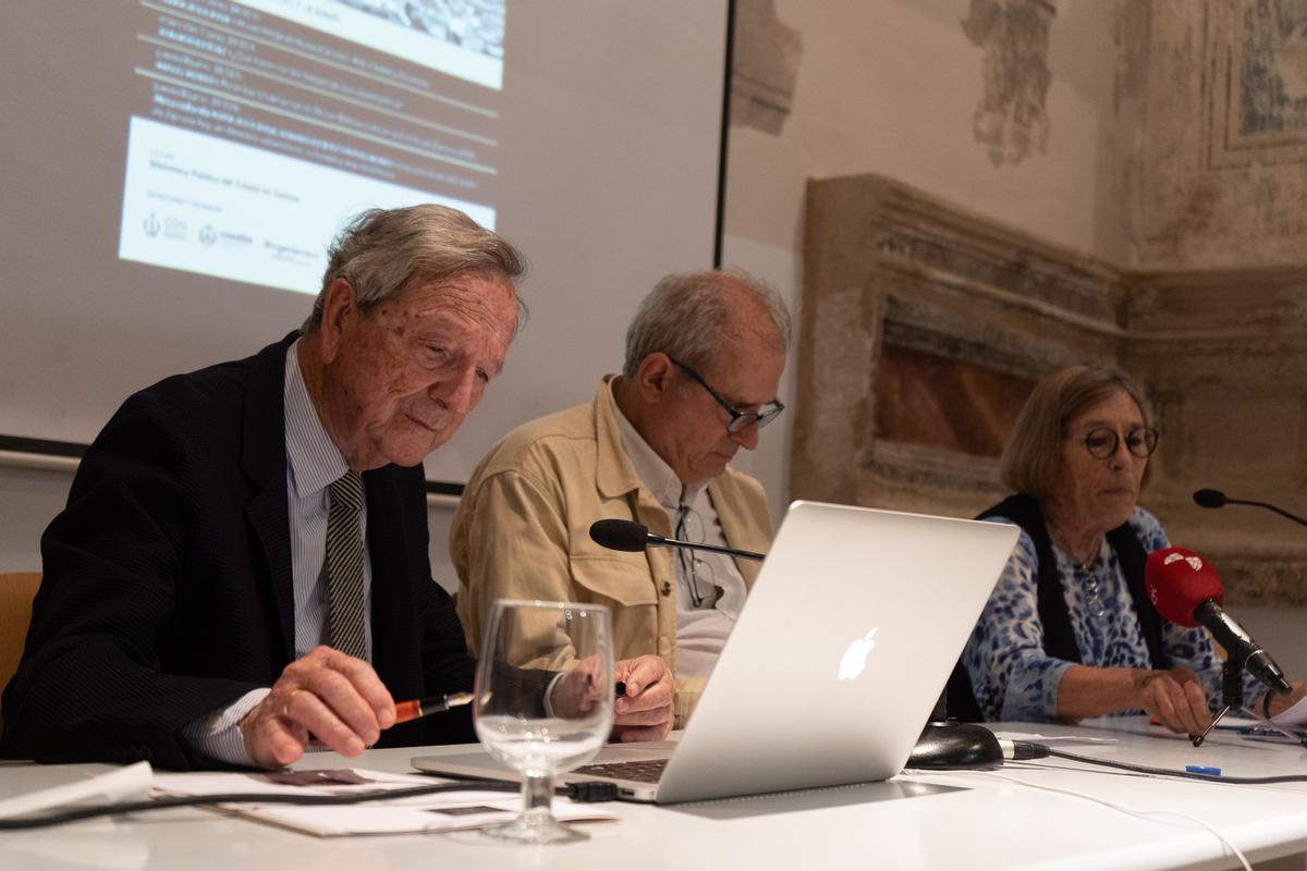 Moneo, en primer término junto a Pedro Lucas del Teso y Concha González