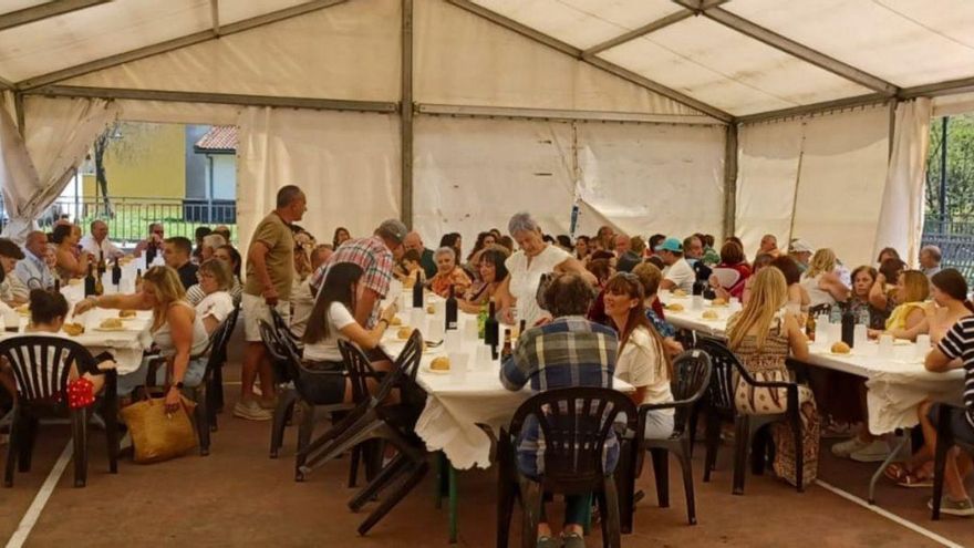Comida anual en Nembra, Aller, para celebrar Santiago | LNE