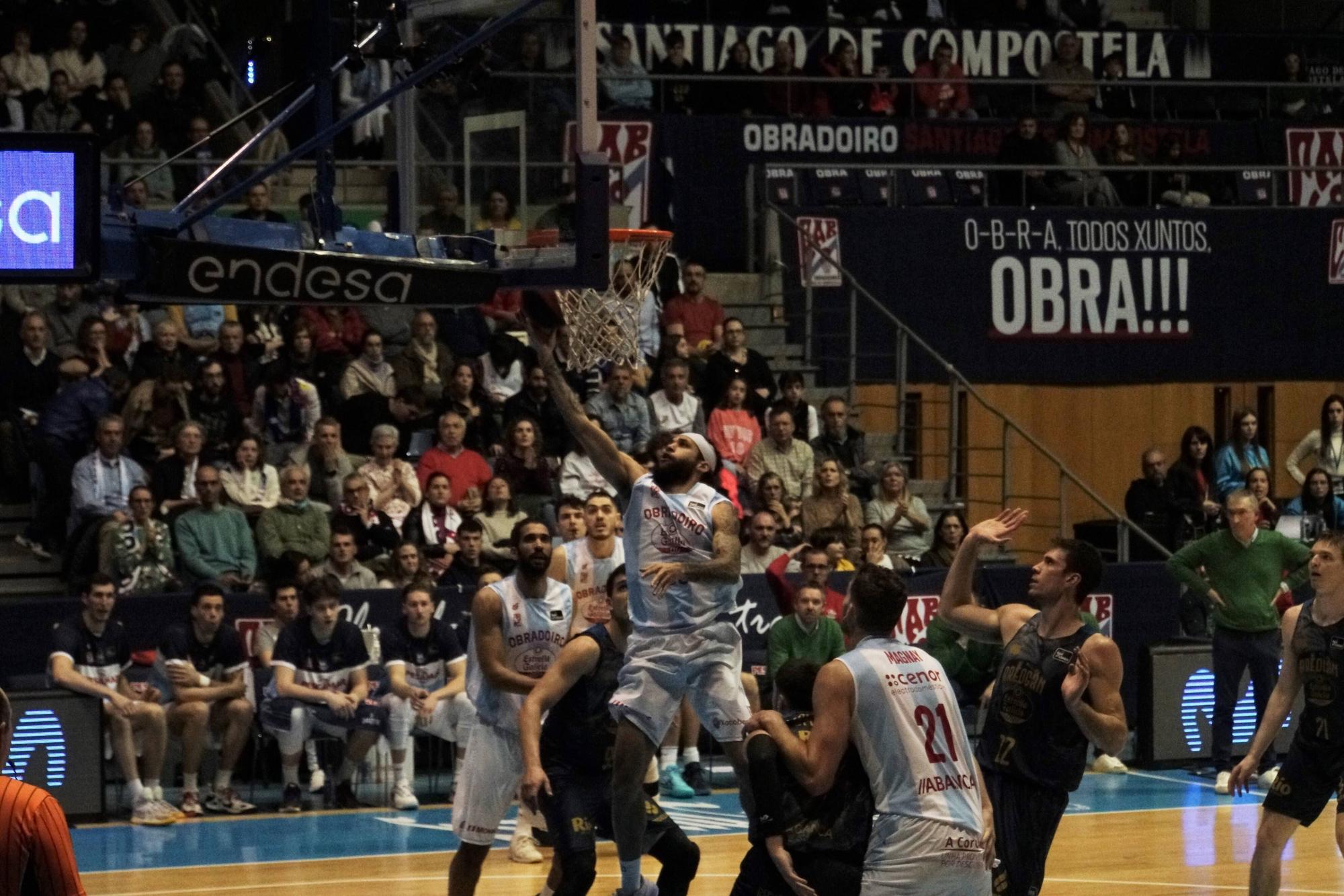 Las imágenes del derbi Obradoiro-Breogán