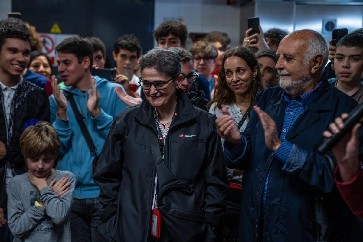 TMB retira la última unidad de la serie 4000 que circulaba por la Línea 1 y que contaba con amianto. TMB retira la última unidad de la serie 4000 que circulaba por la Línea 1 y que contaba con amianto.