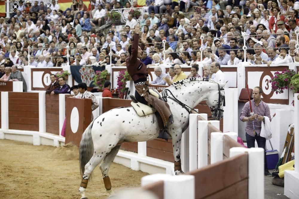 Corrida de rejones en la Feria Taurina de Begoña de 2018.