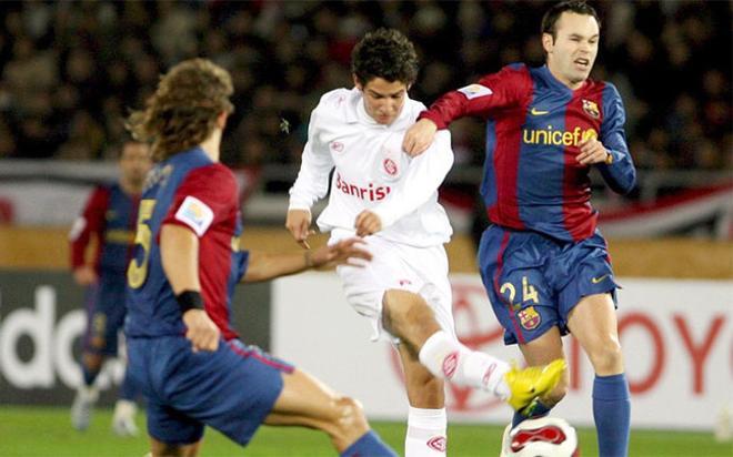 El FC Barcelona perdió la final del Mundial de Clubes 2006 ante el Internacional de Portoalegre