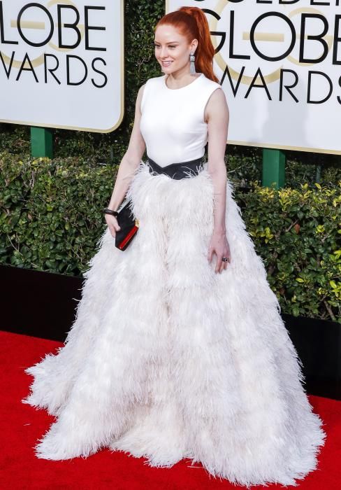 Arrivals - 74th Golden Globe Awards