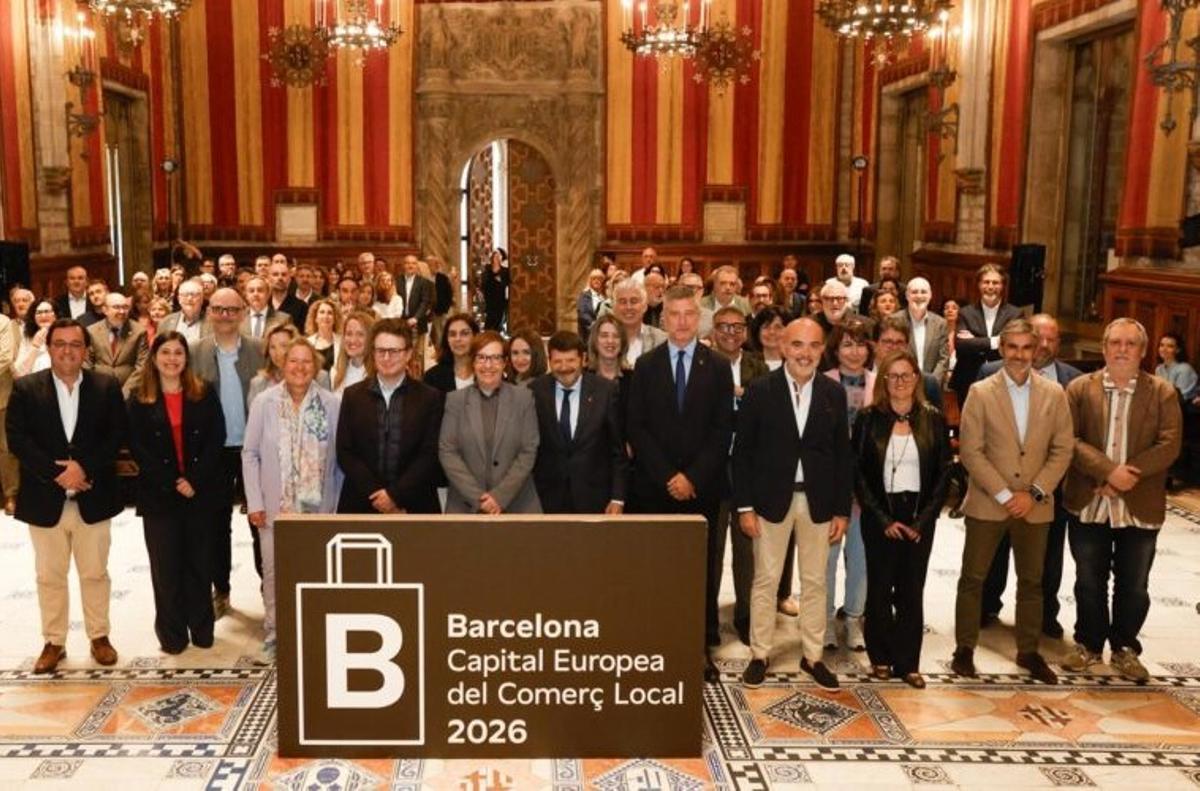 Presentación de la Capitalidad Europea del Comercio de Proximidad de Barcelona en el Saló de Cent, este martes.