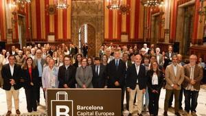 Presentación de la Capitalidad Europea del Comercio de Proximidad de Barcelona en el Saló de Cent, este martes.