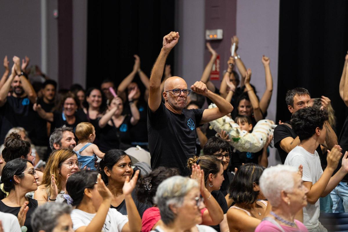 La calle Valladolid recibe el primer premio de la Festa Major de Sants