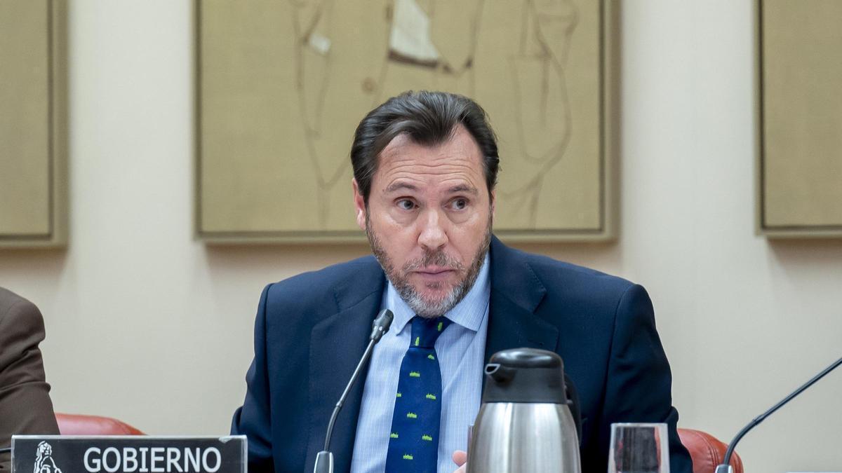 HUELGA TREN | Puente anuncia reuniones con los maquinistas para evitar la huelga convocada el 9, 10 y 11 de febrero