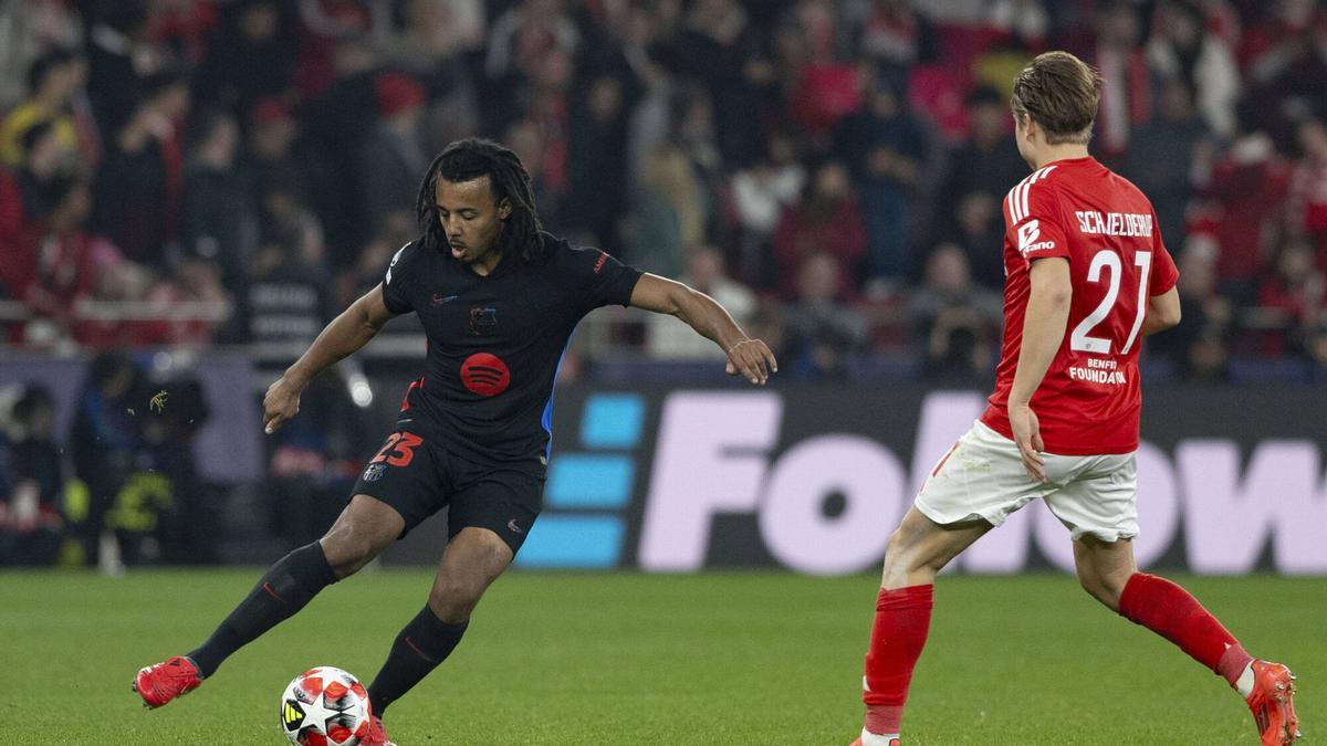 Koundé: "Resultado muy positivo jugando con uno menos"