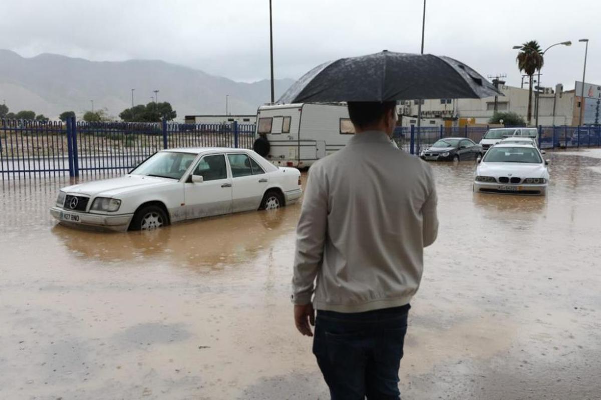 El temporal ha inundado calles, sótanos y garajes.