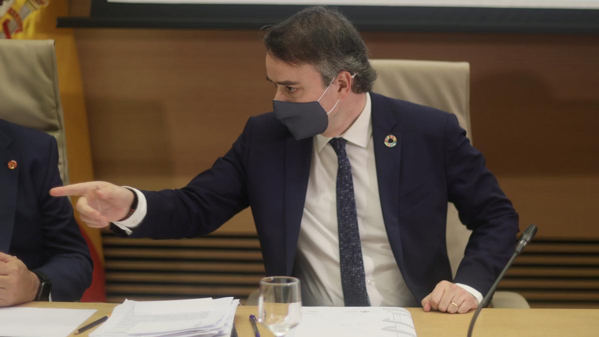 El director de Gabinete del presidente del Gobierno, Iván Redondo, a su llegada a la Comisión Mixta de Seguridad Nacional, este 27 de mayo de 2021 en el Congreso.