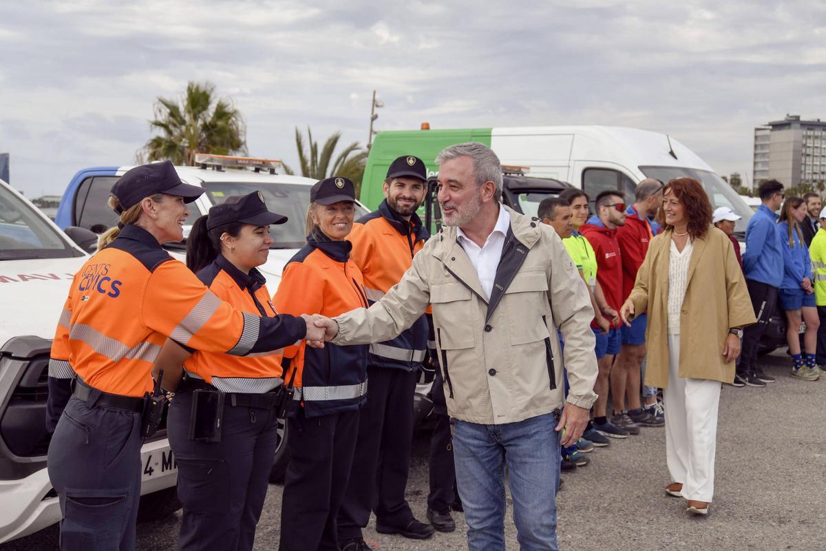 Barcelona refuerza el verano con 600 trabajadores municipales más