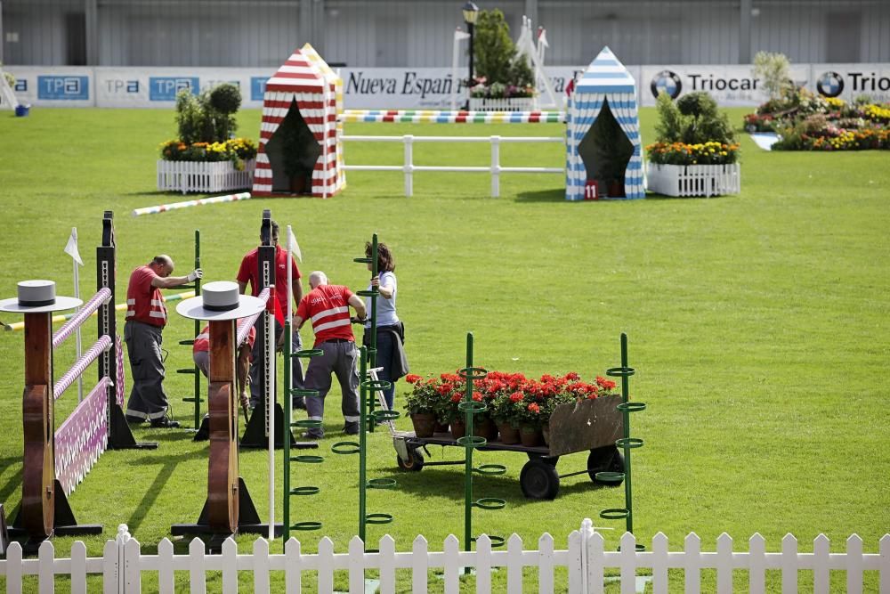 Preparativos del Concurso de Saltos Internacional