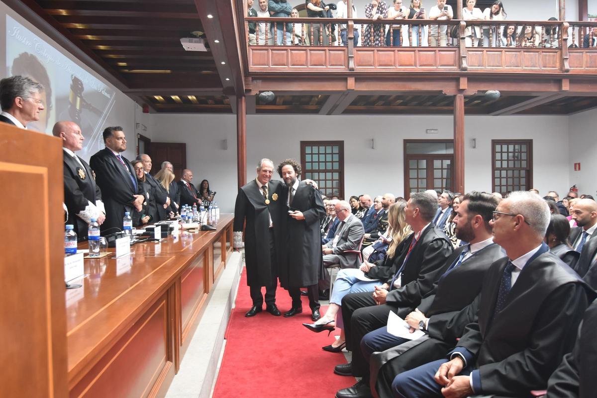 El Ilustre Colegio de Abogados de Las Palmas celebra la jura de nuevos letrados y homenajea a sus colegiados con 25 y 50 años de trayectoria