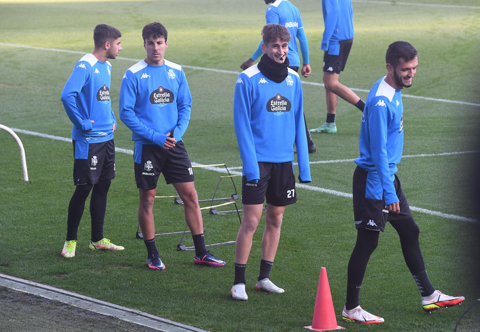 Entrenamiento del Dépor antes del partido fantasma ante el Extremadura