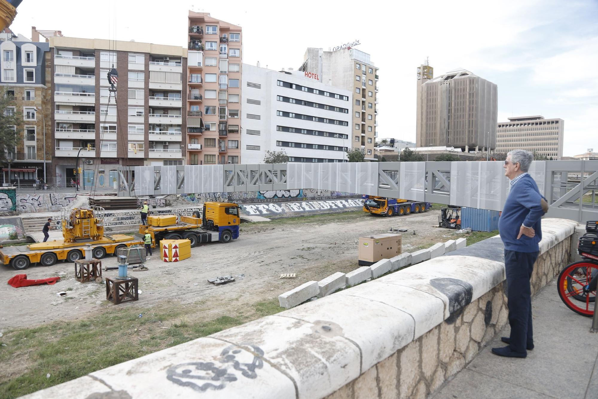 Continúa el montaje del nuevo puente del CAC