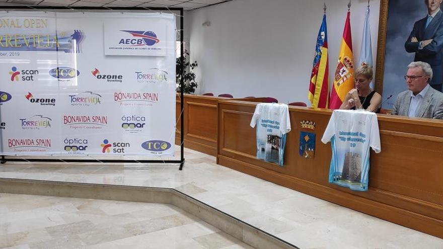 Imagen de la presentación del torneo en el Ayuntamiento de Torrevieja