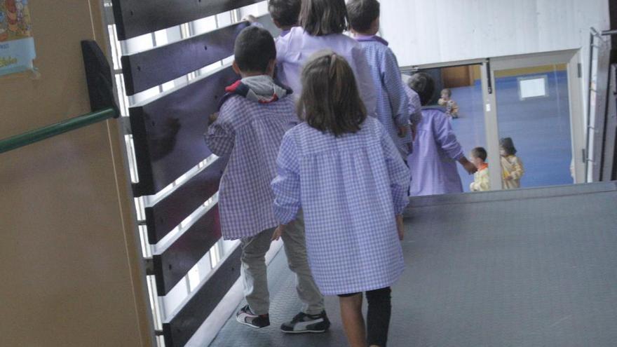 Niños en un colegio.