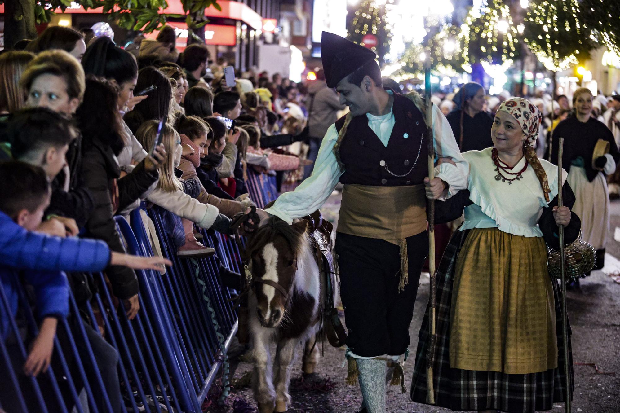 En imágenes: Así fue la multitudinaria cabalgata de Oviedo