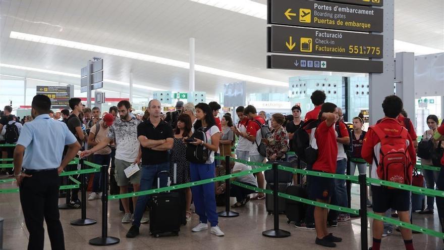 El personal de tierra de Iberia convoca 4 días de huelga en Barcelona en julio y agosto