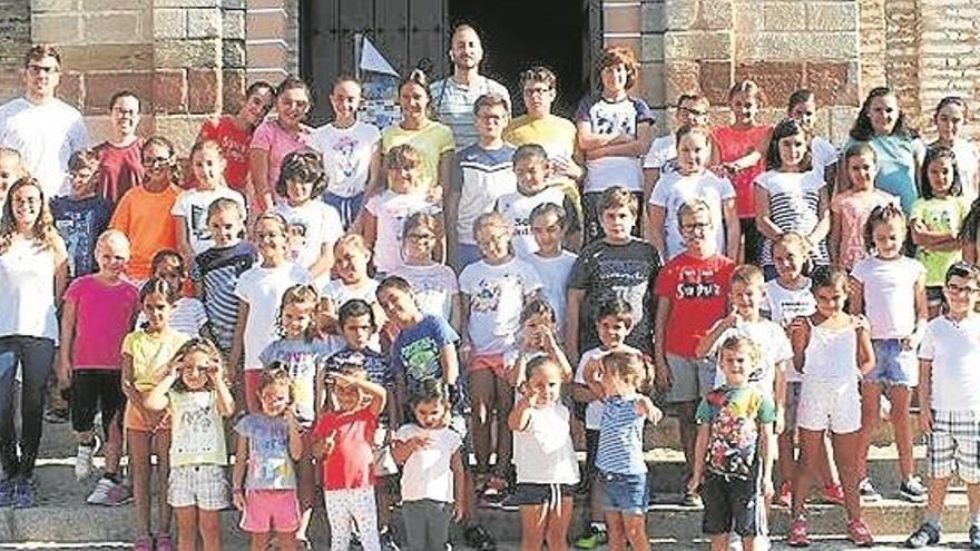 Culmina con éxito la iniciativa ‘este verano..., improvisa’, celebrada en el carpio con la participación de 60 niños