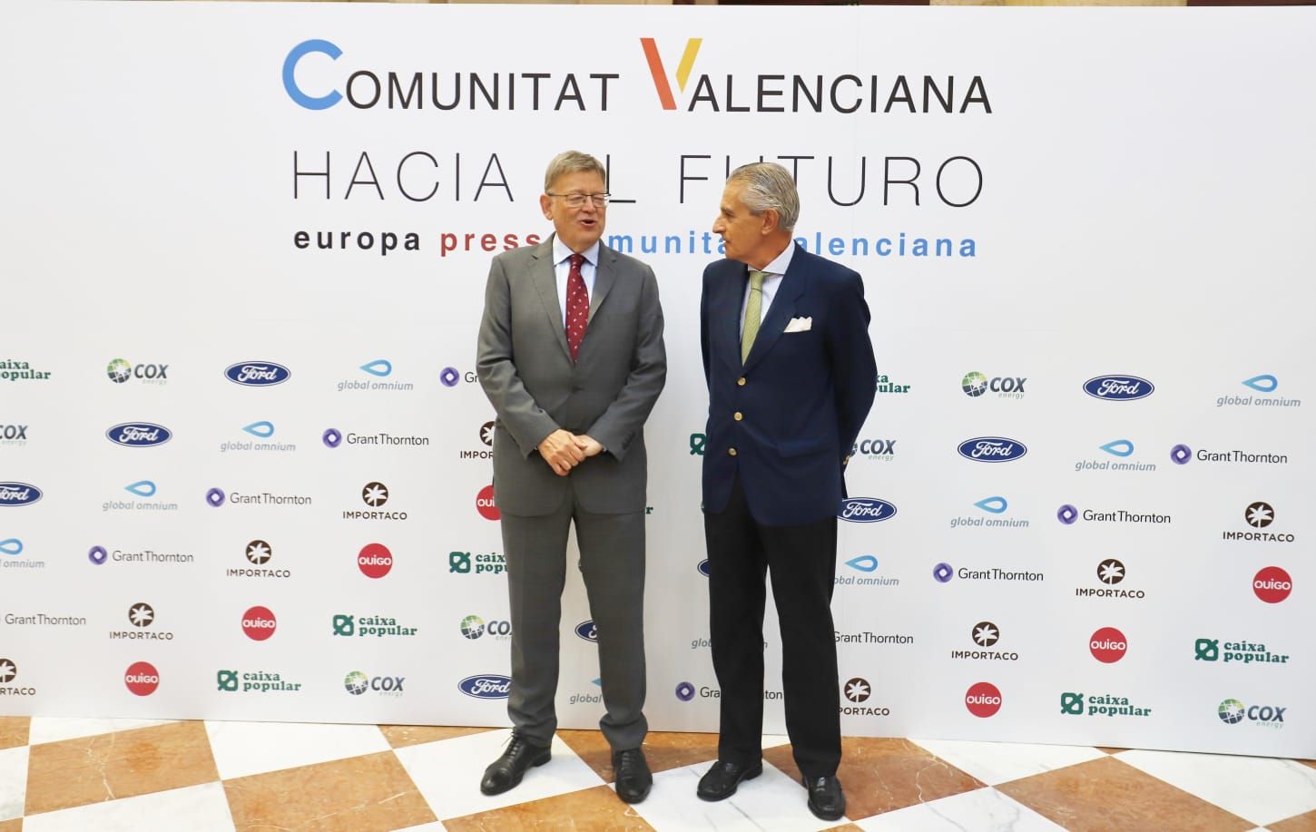 Ximo Puig inaugura la "Jornada Comunitat Valenciana hacia el futuro" en el Palacio de las Comunicaciones