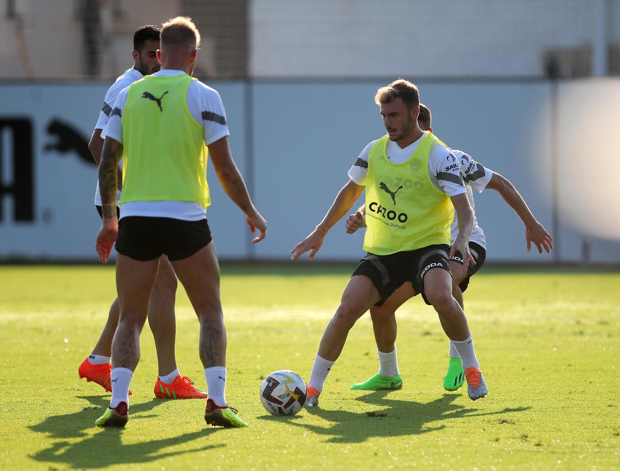 Las mejores imágenes del entrenamiento del Valencia CF