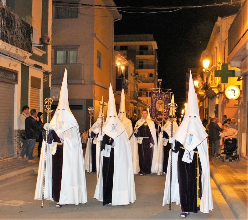 Procesión conjunta del Santo Silencio y Vera Cruz y el  Cristo del Salvador.