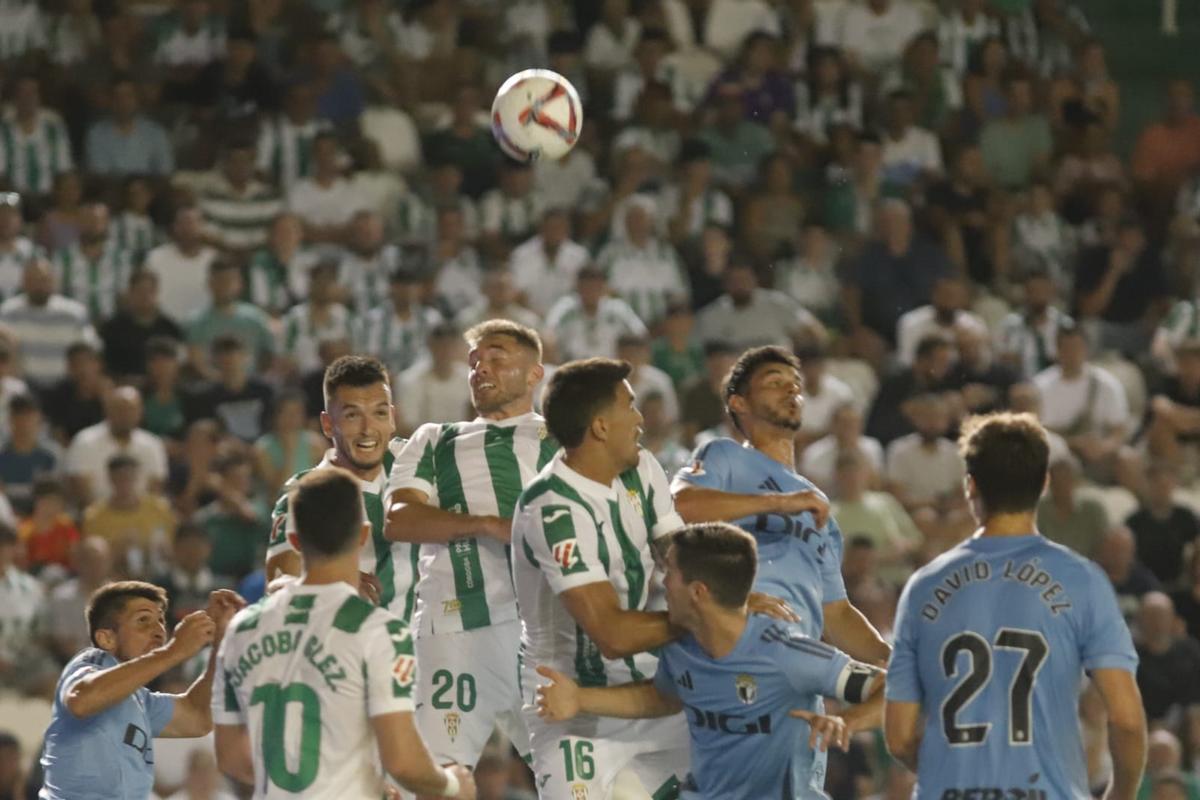 Córdoba CF-Burgos | Las imágenes del partido de Liga Hypermotion en El Arcángel