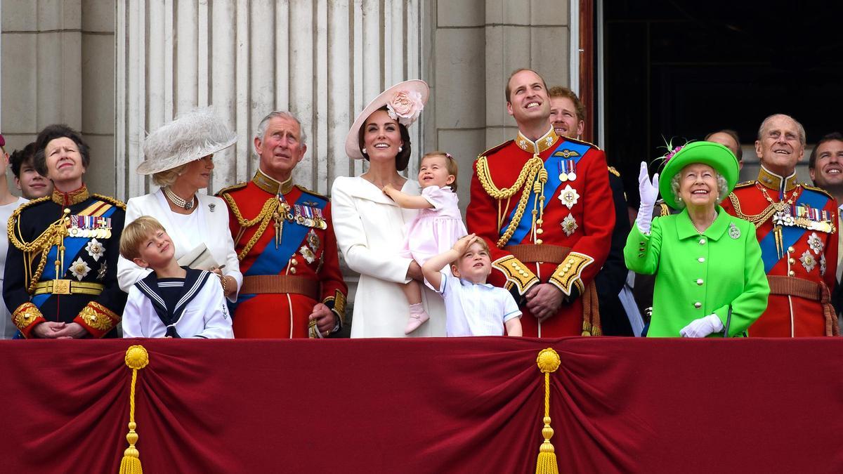 La Familia Real Británica celebra el 90 cumpleaños de la reina Isabel II