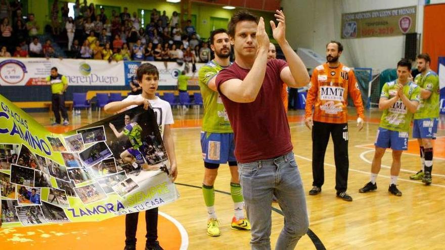 Miguel Camino, en su despedida como jugador del MMT Seguros en el último encuentro de la liga 2015-2016.