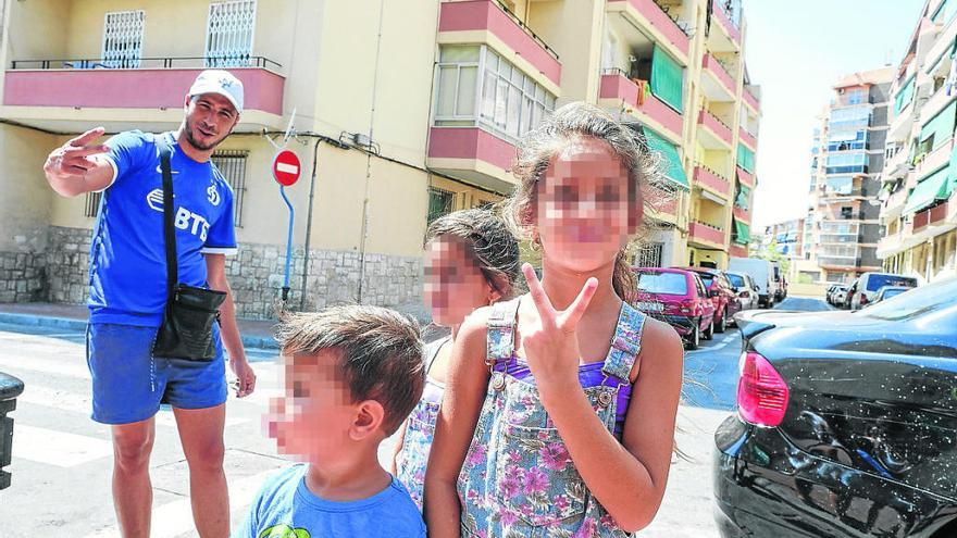 Familia agraciada con uno de los décimos y que podrá comprar una casa.