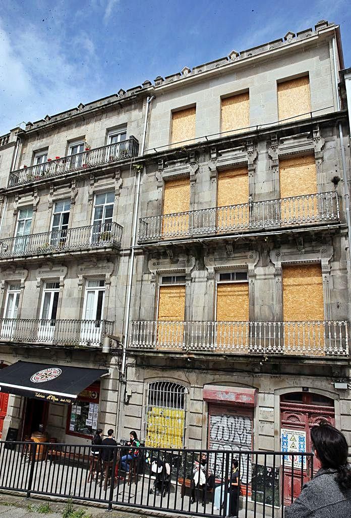 Edificio de la calle San Vicente.